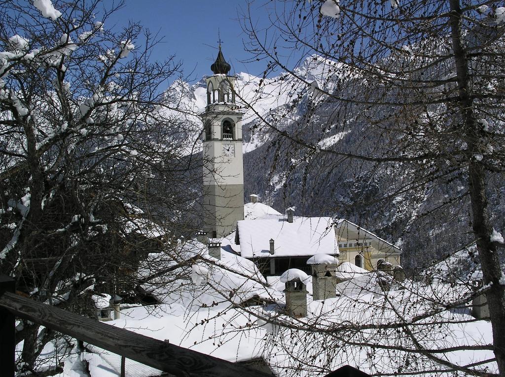 Residence Lo Peyo Champoluc Extérieur photo