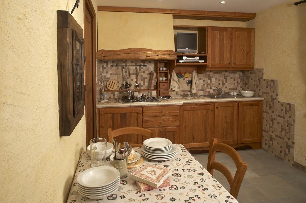 Residence Lo Peyo Champoluc Chambre photo