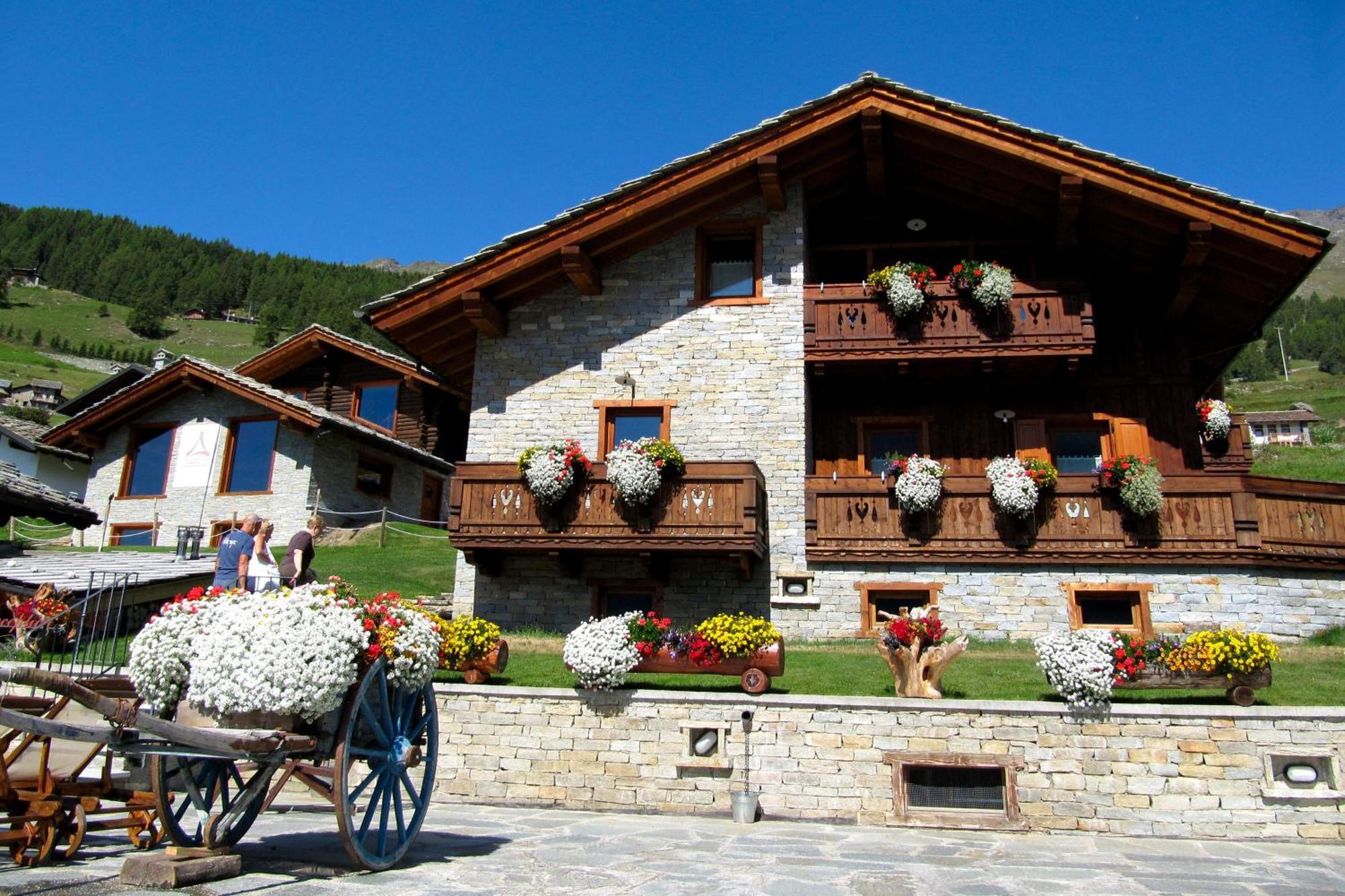 Residence Lo Peyo Champoluc Extérieur photo